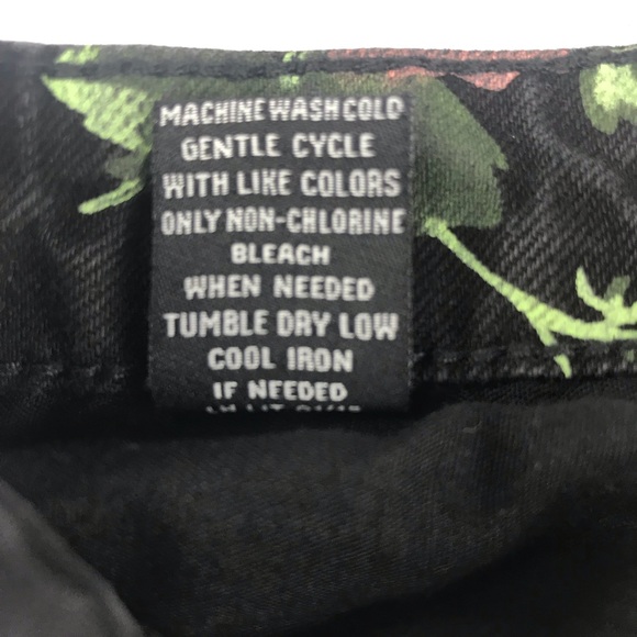 Vanilla Star Junior’s Jean Shorts - Picture 6 of 6